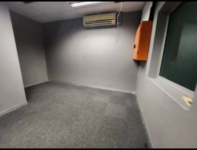 683M² OFFICE TO LET IN RANDJESPARK